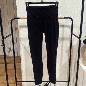 Lululemon Align V-waist, size 4, 25”
